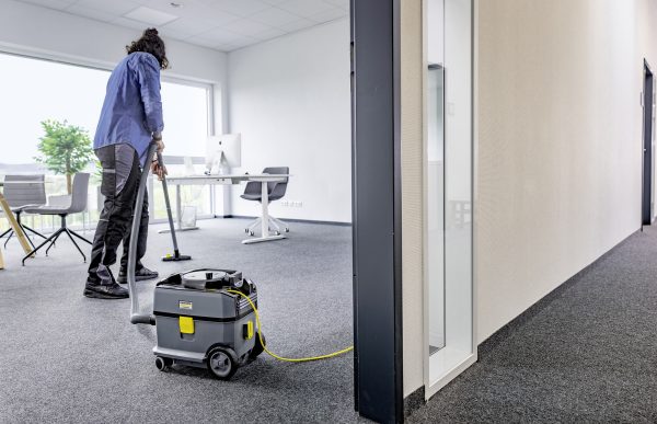 ASPIRADORA EN SECO T 10/1 KARCHER 15273000 - Imagen 9