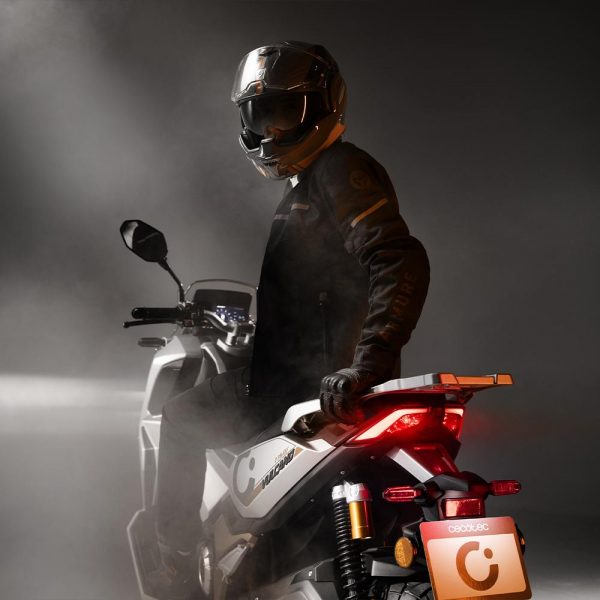 MOTO ELECTRICA 17000W VULCANO HASTA 151KM TITANIO/DORADO CECOTEC 04894 - Imagen 4