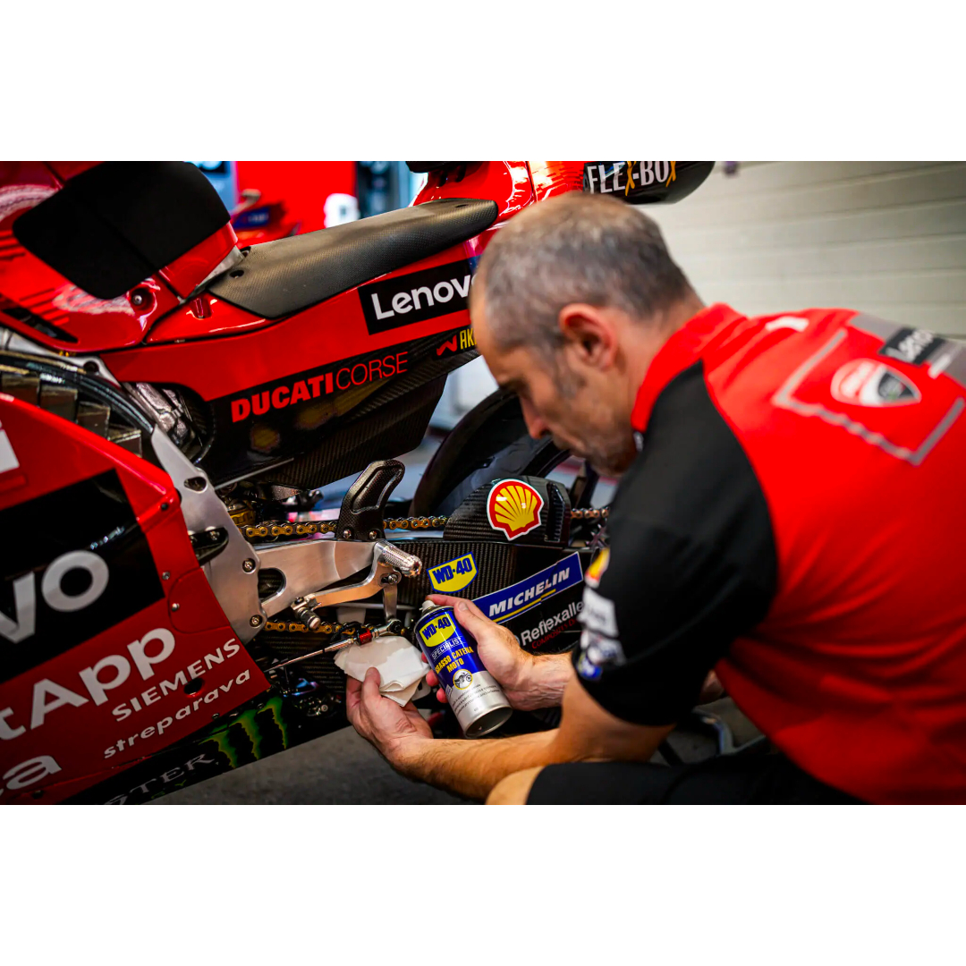 PRODUCTO GRASA DE CADENAS AMBIENTE HUMEDO ESPECIAL MOTO 400ML WD-40 228238 - Imagen 3